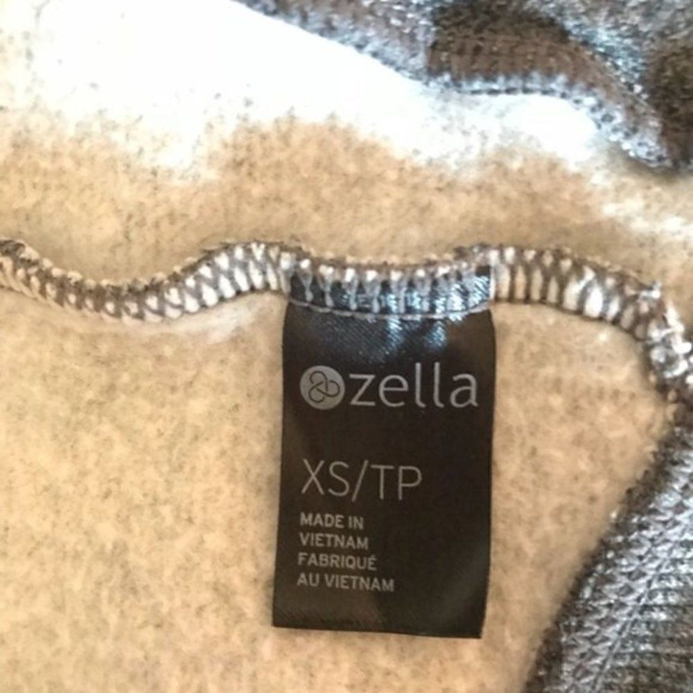 *30off3* Zella Gray Zip up Sweatshirt with‎ snap on buttons. - Picture 9 of 9
